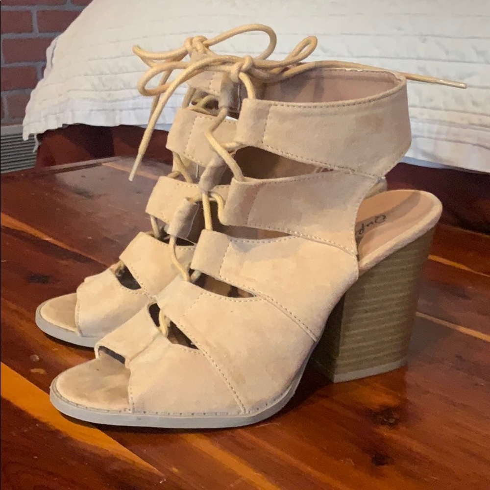 Open toe lace up heel